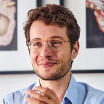 Dr. Dominik Dotzauer